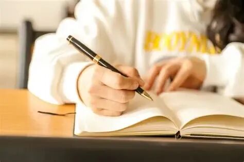 高三偏科≠高考败局 | 如何“甩掉”偏科?(图2) 学习场景素材-学习场景模板-学习场景图片高速下载-设图网